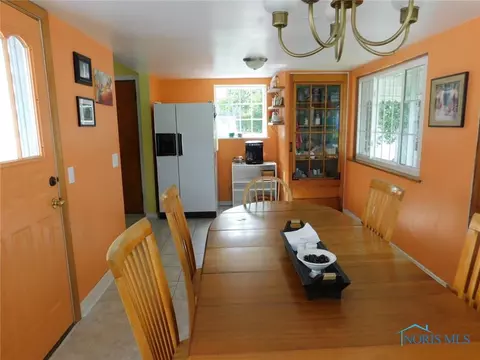 203 Union St, Archbold, OH 43502 photo 5
