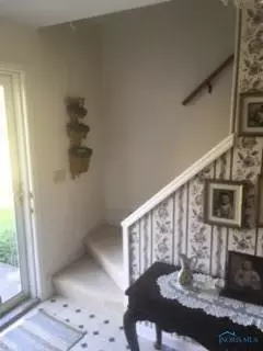 202 Center Cir, Bryan, OH 43506 photo 2