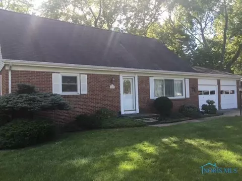 202 Center Cir, Bryan, OH 43506 photo 1