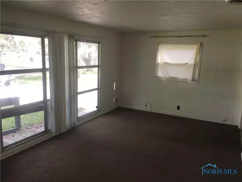 42 Independence Rd, Toledo, OH 43607 photo 5