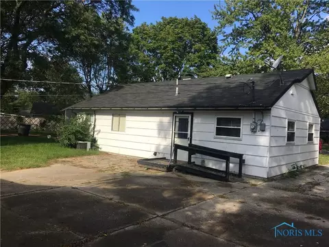 42 Independence Rd, Toledo, OH 43607 photo 3