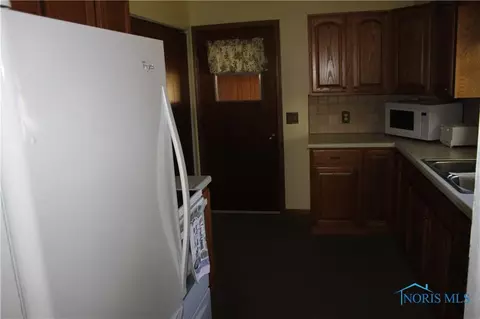 300 E Hubbard St, Hamler, OH 43524 photo 8