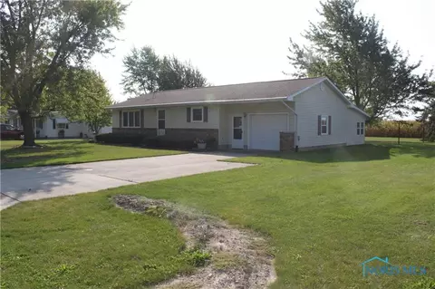 300 E Hubbard St, Hamler, OH 43524 photo 2