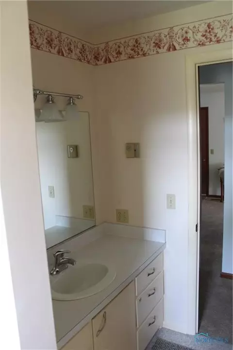 300 E Hubbard St, Hamler, OH 43524 photo 15