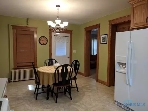 402 E Main St, Deshler, OH 43516 photo 8