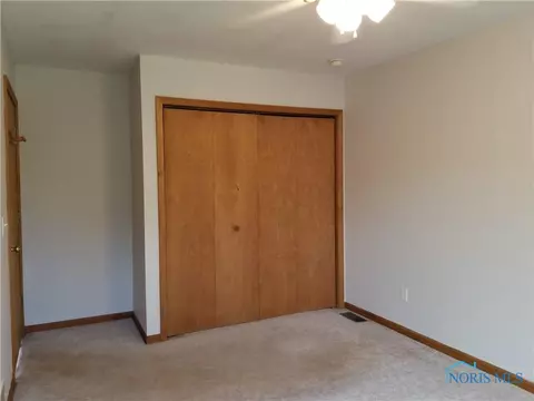232 Ember Dr, Oregon, OH 43616 photo 12