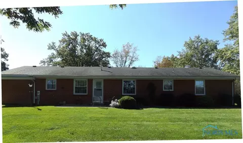 119 E Willow Run Dr, Ottawa, OH 45875 photo 4