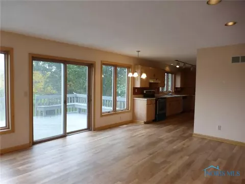 304 Maplewood Ct, Bryan, OH 43506 photo 17
