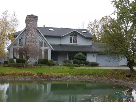 304 Maplewood Ct, Bryan, OH 43506 photo 1