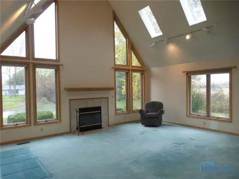 304 Maplewood Ct, Bryan, OH 43506 photo 7