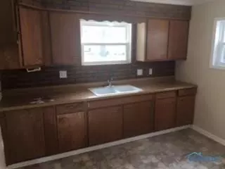 436 E Wilson St, Bryan, OH 43506 photo 4