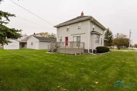 232 E Perry St, Walbridge, OH 43465 photo 29