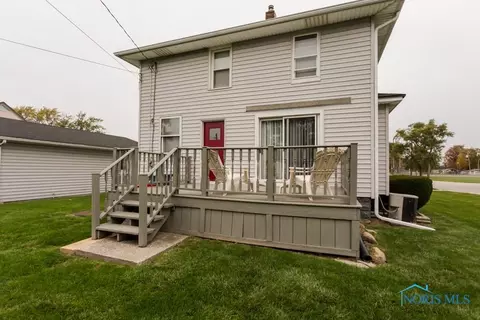 232 E Perry St, Walbridge, OH 43465 photo 33