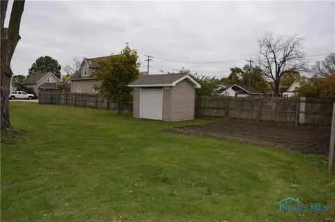 104 Guy St, Walbridge, OH 43465 photo 26