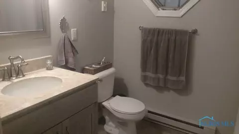 620 W High St, Bryan, OH 43506 photo 11