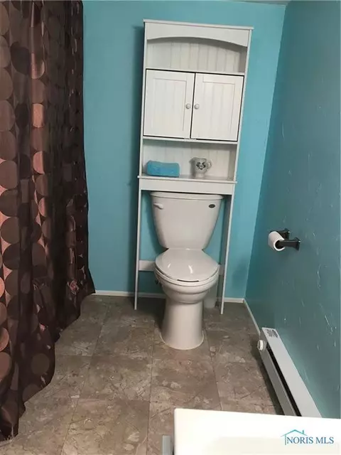 404 E High St, Bryan, OH 43506 photo 19