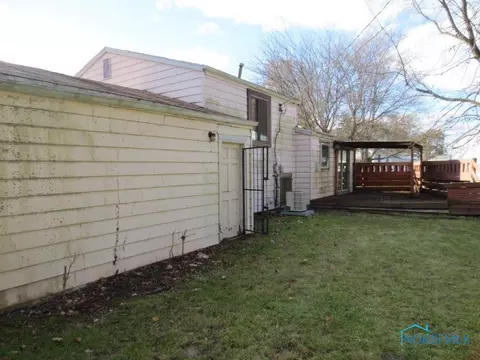 4426 Foxchapel Rd, Toledo, OH 43607 photo 3