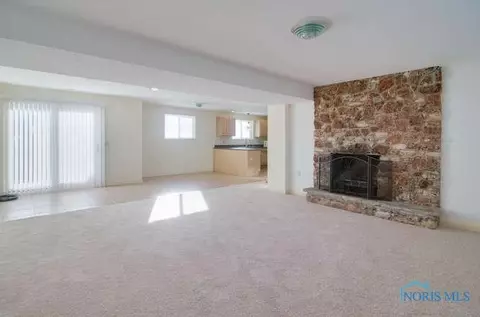 3523 Whitegate Dr, Toledo, OH 43607 photo 23