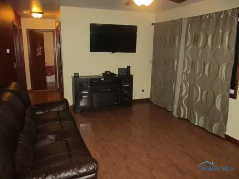2705 Eldora Dr, Toledo, OH 43613 photo 5