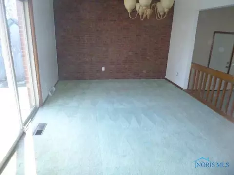 866 Independence Rd, Toledo, OH 43607 photo 10