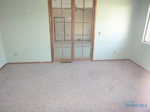 866 Independence Rd, Toledo, OH 43607 photo 6