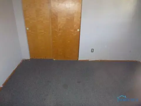 866 Independence Rd, Toledo, OH 43607 photo 13