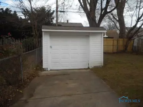 1908 Alvin St, Toledo, OH 43607 photo 3