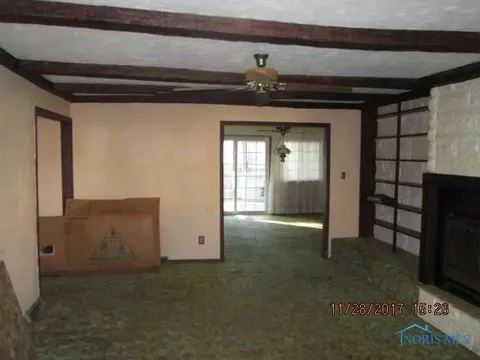 423 Cedar St, Wauseon, OH 43567 photo 4