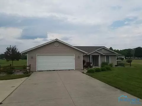 107 Jerry St, Bryan, OH 43506 photo 2