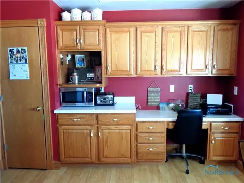 391 S Watson St, Wayne, OH 43466 photo 6
