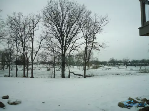 1121 Sheltered Brook Dr, Huron, OH 44839 photo 3