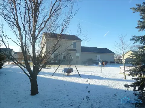 5840 Clover Ln, Walbridge, OH 43465 photo 12