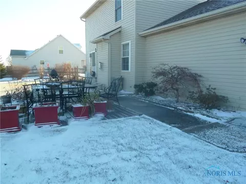 5840 Clover Ln, Walbridge, OH 43465 photo 7