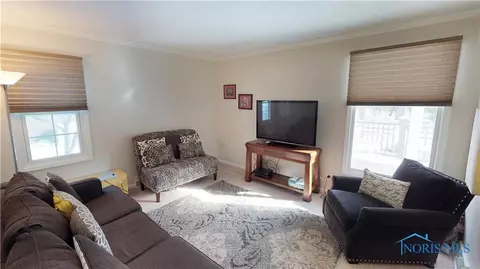 29126 E River Rd, Perrysburg, OH 43551 photo 13