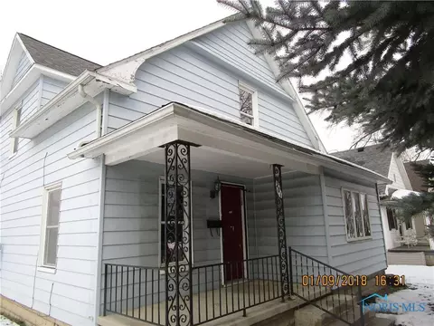 201 E Union St, Walbridge, OH 43465 photo 1