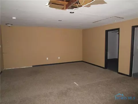 201 E Union St, Walbridge, OH 43465 photo 10