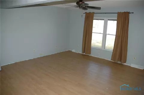 9520 Jerusalem Rd, Curtice, OH 43412 photo 3