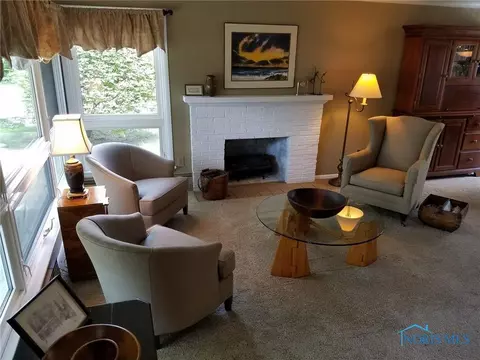 519 Sunny Dr, Bryan, OH 43506 photo 4