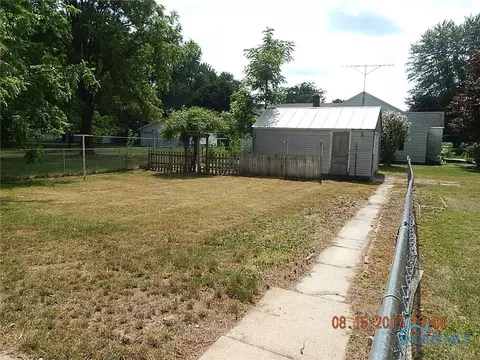 400 E Main St, Fayette, OH 43521 photo 3