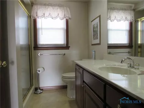 220 E George St, Paulding, OH 45879 photo 6