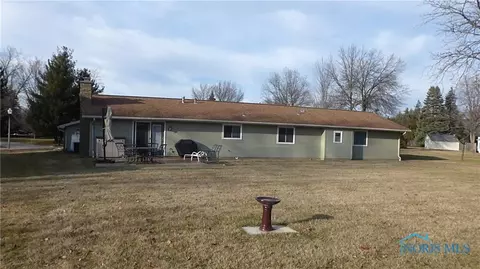 515 Rosemont Ave, Bryan, OH 43506 photo 2