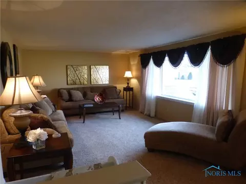 515 Rosemont Ave, Bryan, OH 43506 photo 9