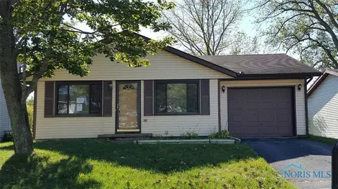 3607 Willow Run Dr, Toledo, OH 43607 photo 1