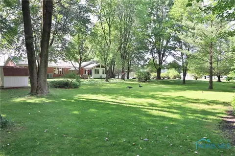4545 S Eber Rd, Monclova, OH 43542 photo 3