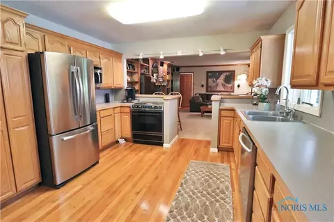 4545 S Eber Rd, Monclova, OH 43542 photo 10