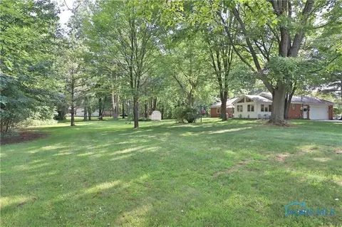 4545 S Eber Rd, Monclova, OH 43542 photo 4