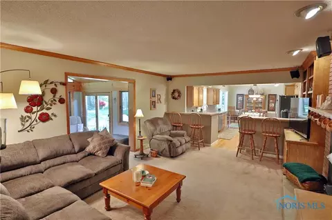 4545 S Eber Rd, Monclova, OH 43542 photo 14