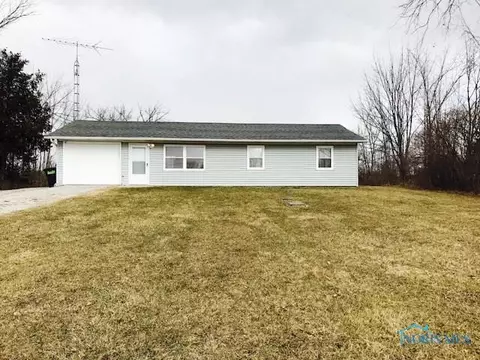1232 Greenfield Dr, Willard, OH 44890 photo 1