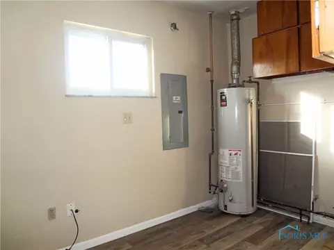 2833 Trimble Rd, Toledo, OH 43613 photo 10
