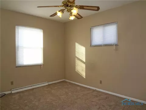 2833 Trimble Rd, Toledo, OH 43613 photo 8